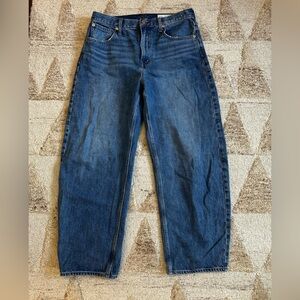 GAP high rise barrel jeans size 31